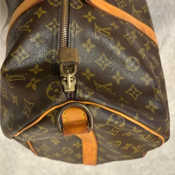 Auth Louis Vuitton Keepall 50 Monogram Travel Bag - Picture 11 of 16